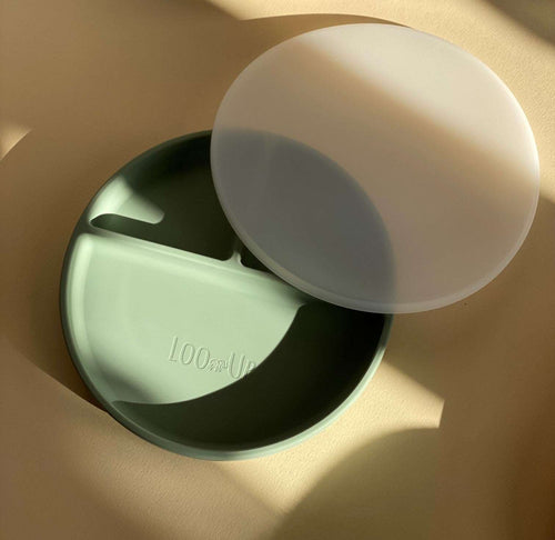 Assiette compartimentée en silicone avec ventouse et couvercle – vert kaki